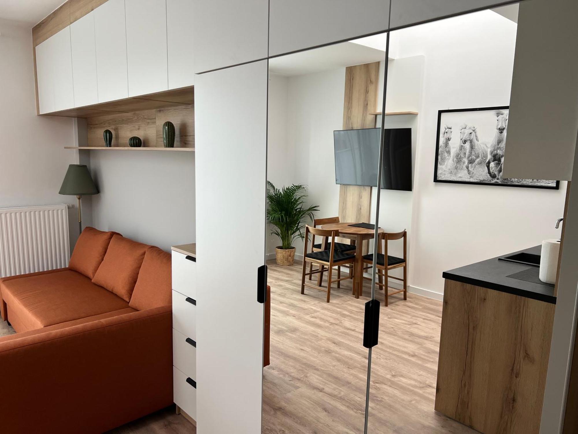 Apartment Wroclaw - Zwycieska Free Garage — Photos 2